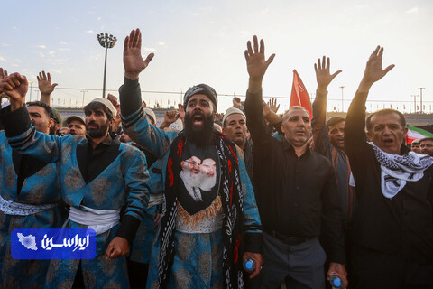 روز اول مراسم وداع با رهبر شهید در مصلی تهران