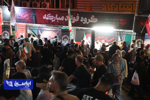 موکب گروه فولاد مبارکه میزبان مردم شرکت کننده در آیین تشییع رهبر شهید انقلاب