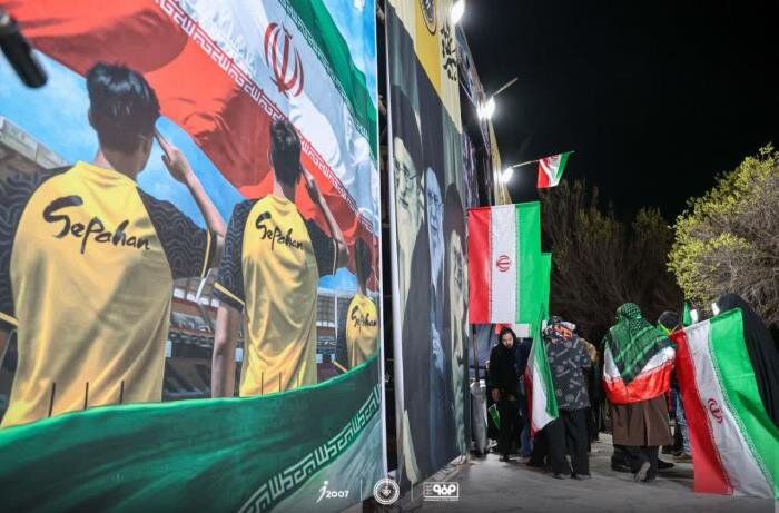 میزبانی باشگاه فولاد مبارکه سپاهان از زائران رهبر شهید