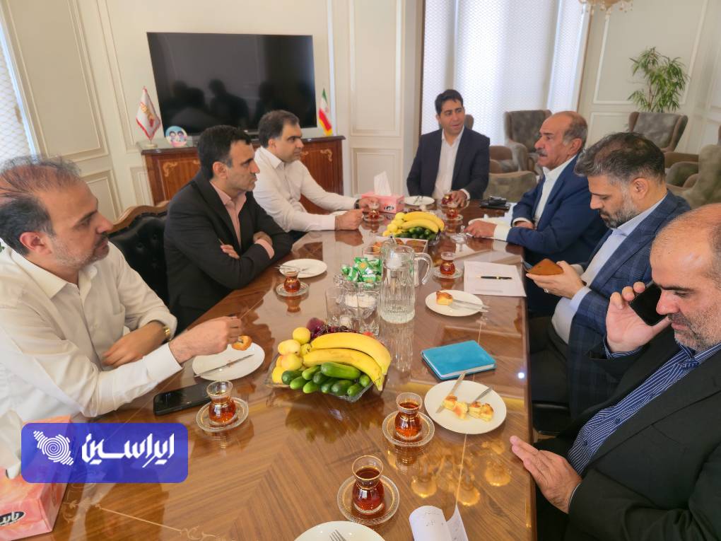 گفتگوی مستقیم با مشتریان؛ آگاهیبخشی از شرایط فولاد مبارکه پس از جنگ رمضان