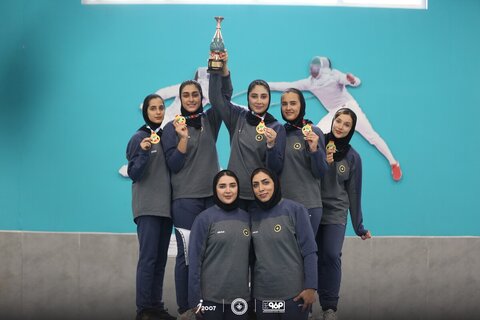 بانوان سپاهان بر قله شمشیربازی کشور