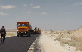 آغاز عملیات آسفالت مسیر دسترسی معدن سنگ ‌آهک ده‌ سرخ
