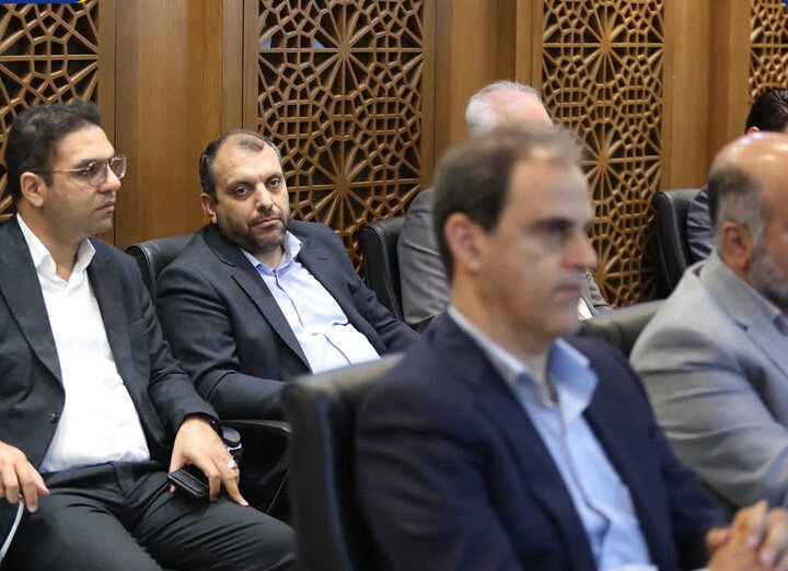 سفر وزیر صمت