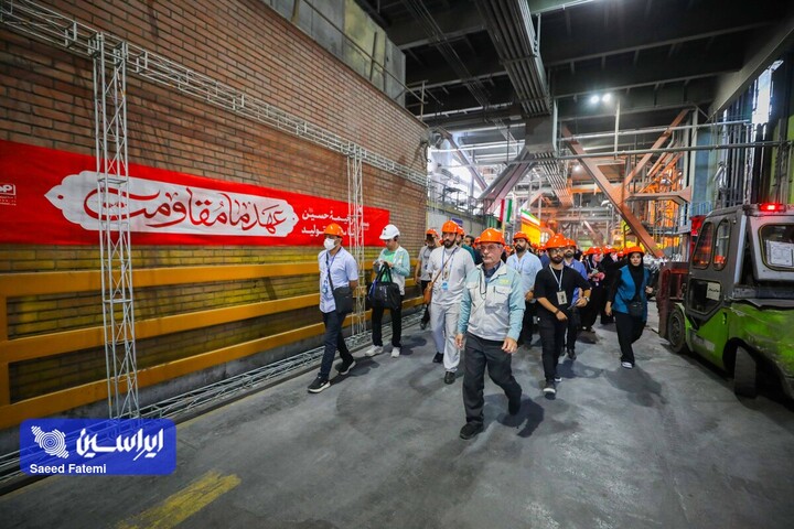 بازدید هنرمندان حوزه تصویرسازی و گرافیک حوزه هنری کشور