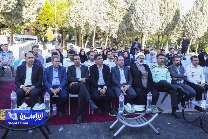 کلنگ زنی تقاطع غیر همسطح زیبا شهر و افتتاح ساختمان دیالیز بیمارستان محمد رسول الله مبارکه توسط فولاد مبارکه