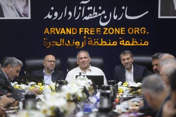 مناطق آزاد باید ثروت تولید کنند