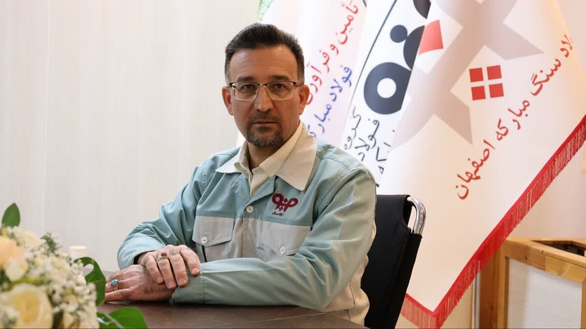 فولاد سبز بر شانههای آهک و دولومیت