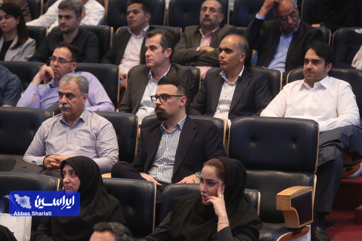 الگوی عبور فولاد مبارکه از بحران به بازسازی هوشمند