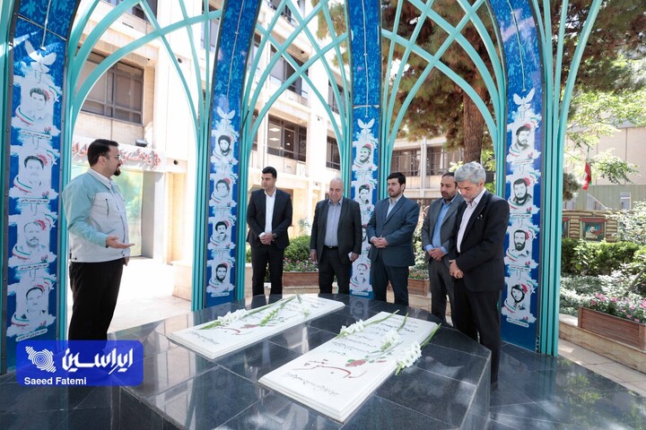 بازدید مهندس صفارى نيا رئيس منطقه بين المللى نوآورى ایران از فولاد مبارکه با هیئت همراه/۱۴۰۵.۰۶.۲۲/عکاس سعید فاطمی