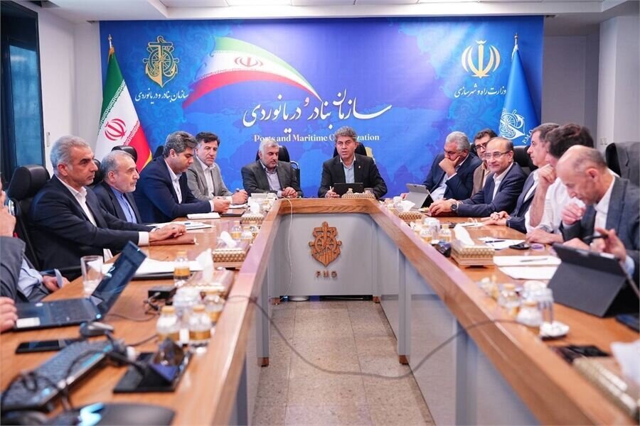 توسعه دیپلماسی دریایی برای رونق بنادر