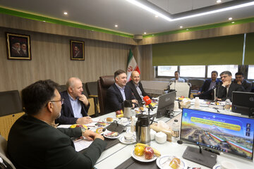 آغاز نشست هم‌افزایی دانش مسئولین فناوری اطلاعات گروه فولاد مبارکه