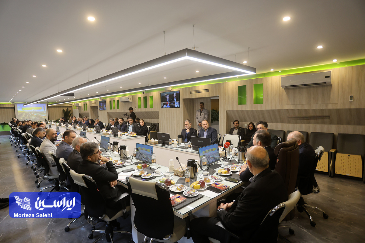 آغاز نشست همافزایی دانش مسئولین فناوری اطلاعات گروه فولاد مبارکه