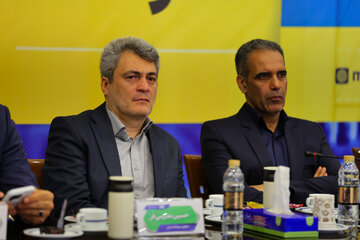 بازنگری برنامه‌های سرمایه انسانی فولاد مبارکه براساس دیدگاه کارکنان