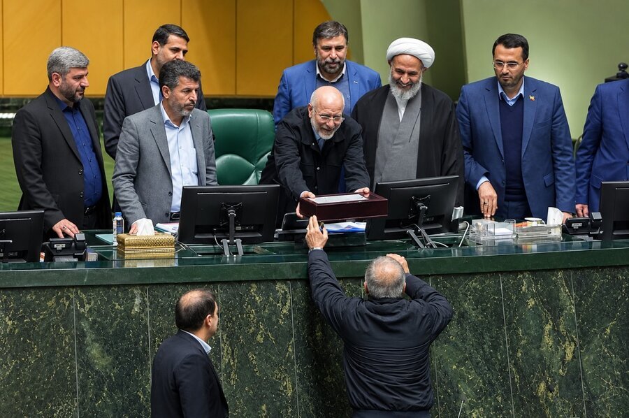 بودجه ۱۴۰۶ روی میز دولت