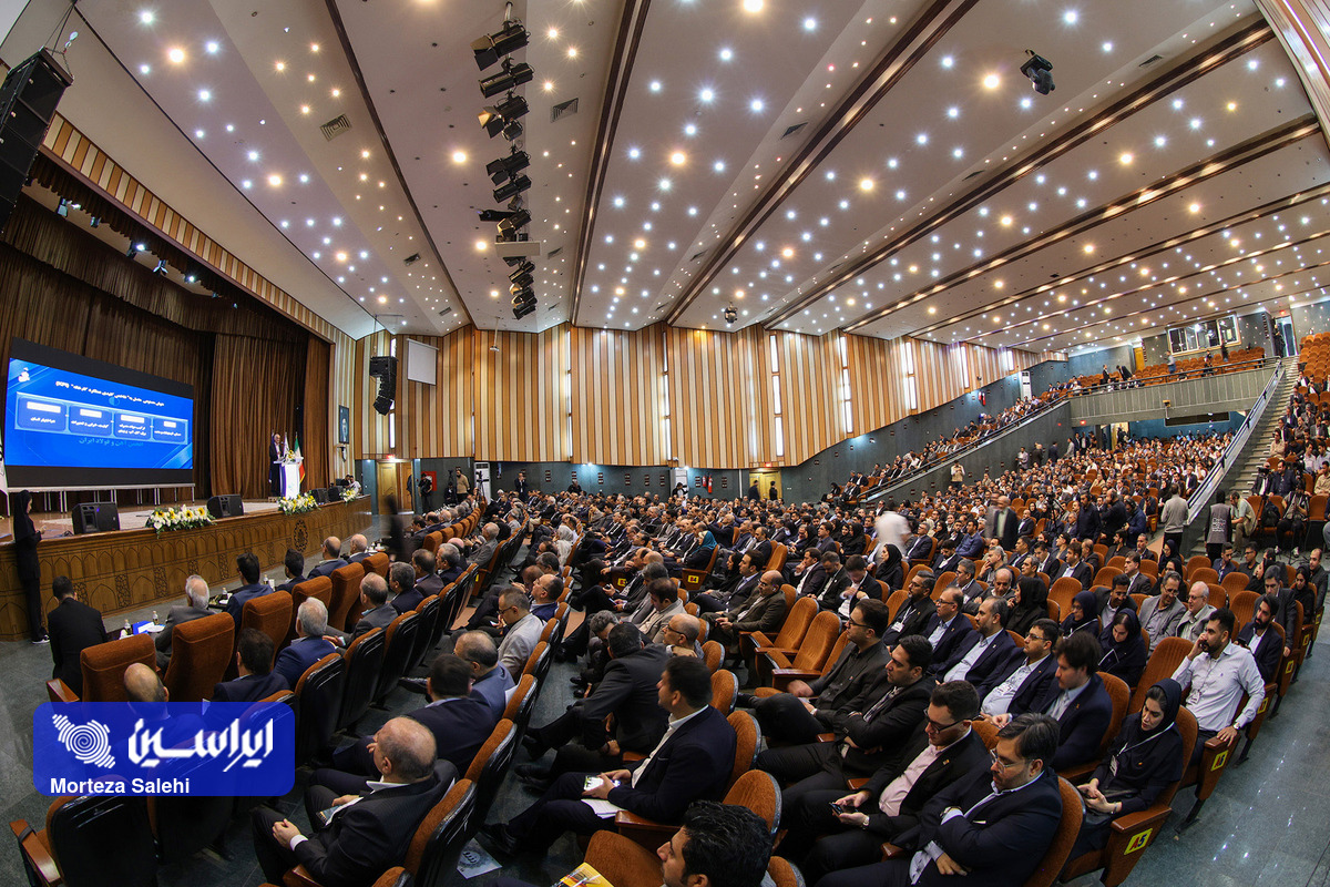 هم‌آفرینی دانش و صنعت در سمپوزیوم ۱۴۰۵