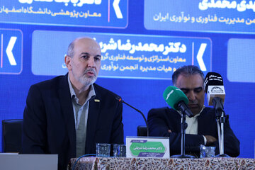 عبور از تجهیزات‌محوری به ارزش‌آفرینی از دانش و فناوری