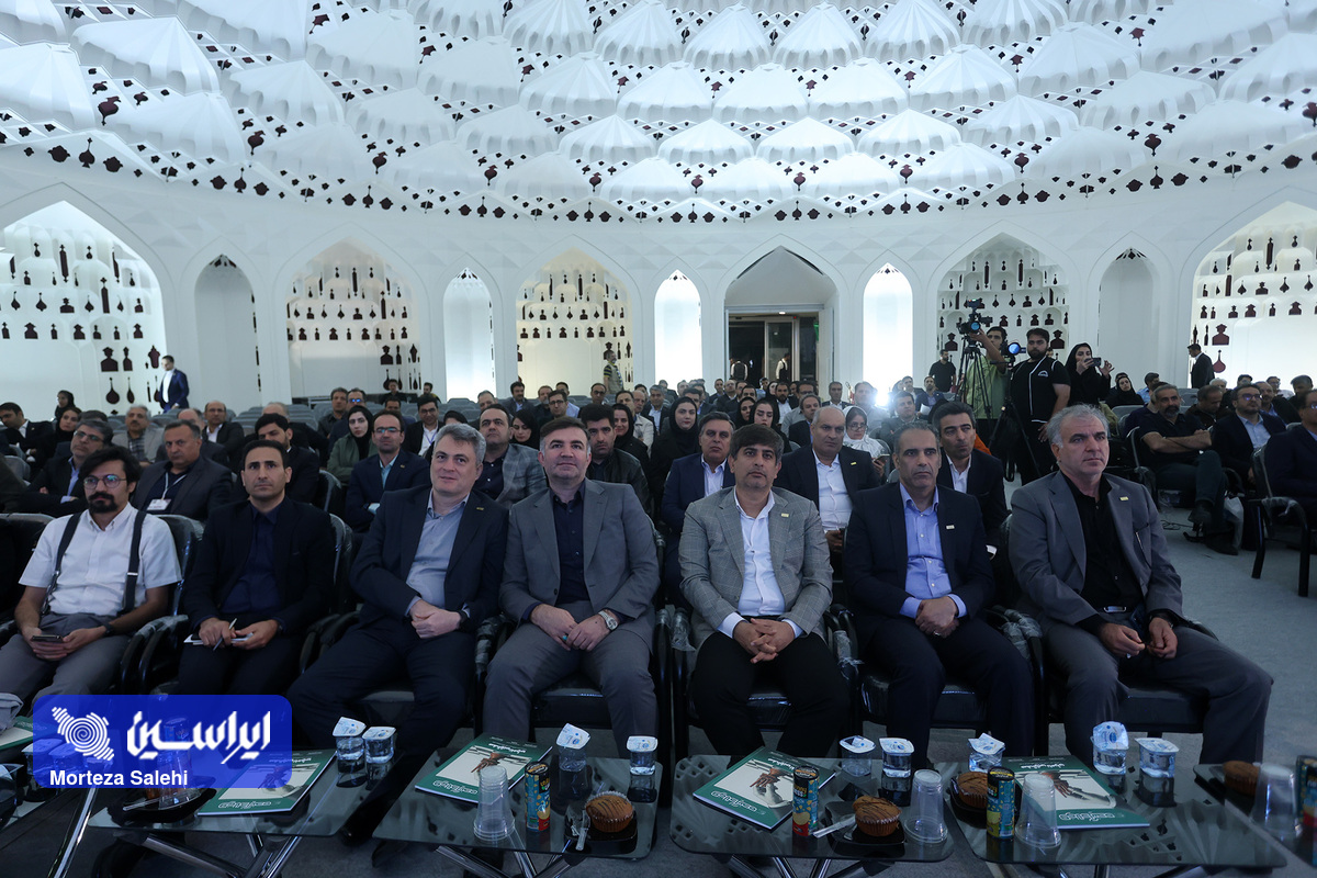 عبور از تجهیزاتمحوری به ارزشآفرینی از دانش و فناوری