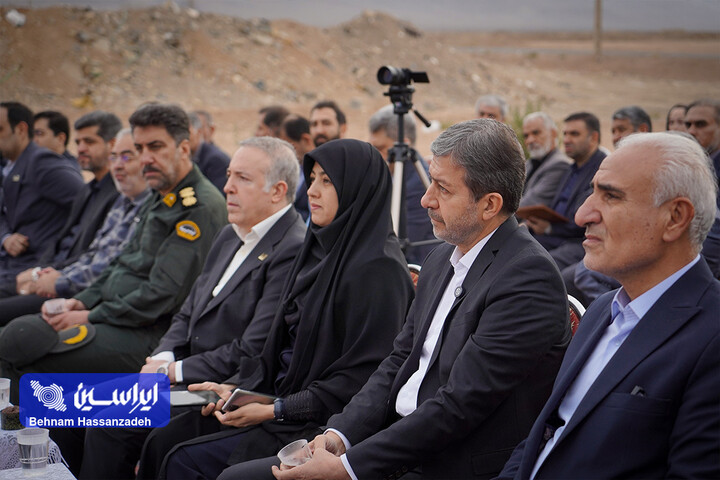 نیروگاه خورشیدی یک‌مگاواتی شرکت طالقان جی در شهر طالخونچه