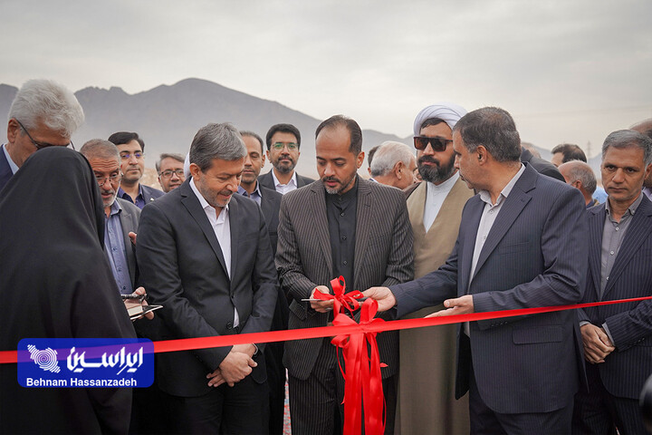 نیروگاه خورشیدی یک‌مگاواتی شرکت طالقان جی در شهر طالخونچه